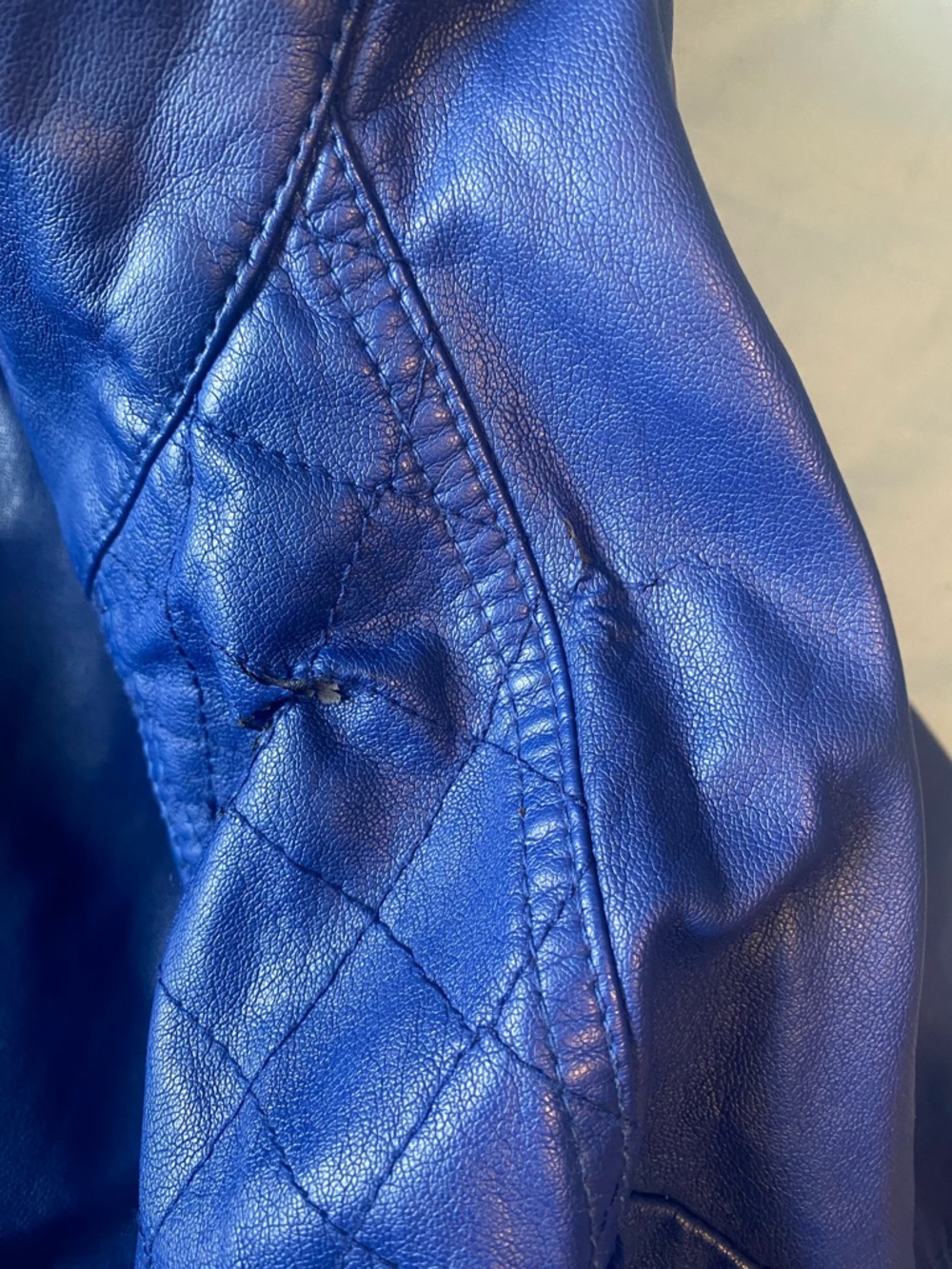 Reitmans Blue Faux Leather Moto Jacket Size Large Biker Style Zip Up - Picture 12 of 13